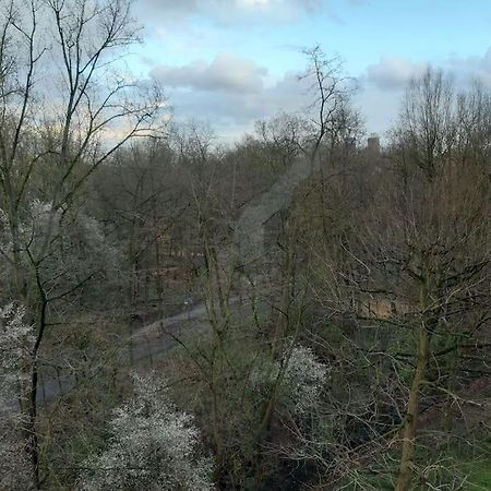 Zentral Und Doch Natur Köln Eksteriør bilde